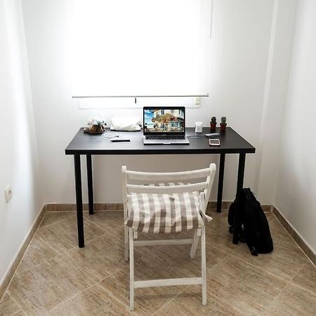 Apartamento A 100M Del Ayuntamiento Huelva Bagian luar foto
