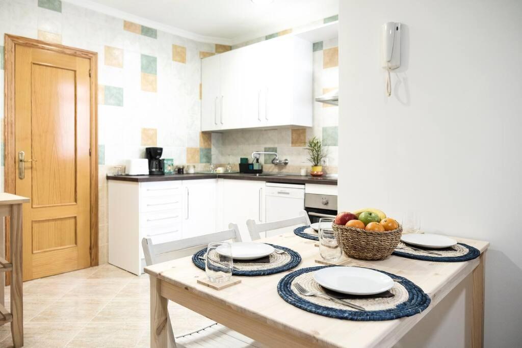 Apartamento A 100M Del Ayuntamiento Huelva Bagian luar foto