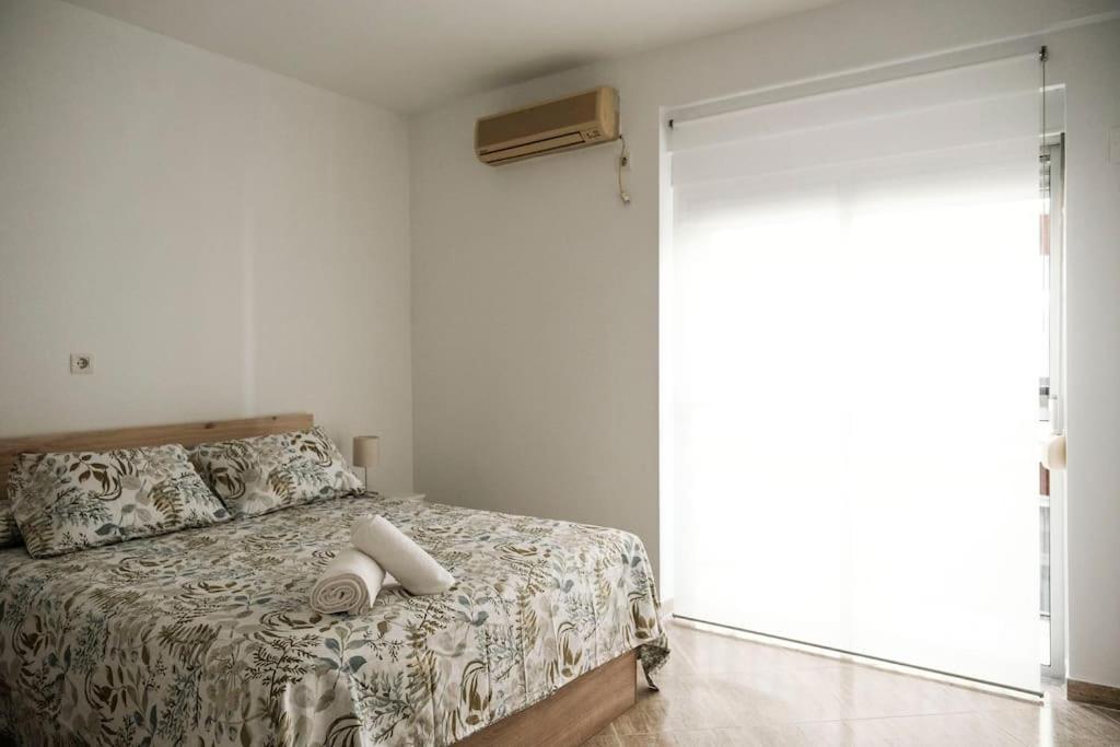 Apartamento A 100M Del Ayuntamiento Huelva Bagian luar foto